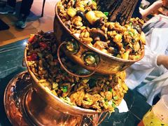 -巴四老城区炭火蛙锅(张江店)