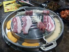 -哈哈碳都·牛肋条无限自助烤肉(台江万达店)