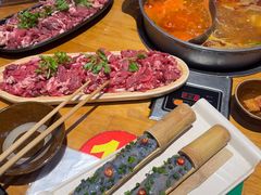 -苗阿哥酸汤牛肉火锅(体育场店)