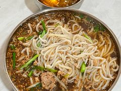 -正宗杨记普洱酸醋米线(总店)