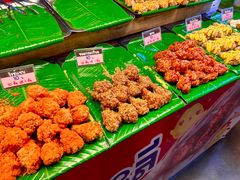 -席娜卡琳火车铁道夜市