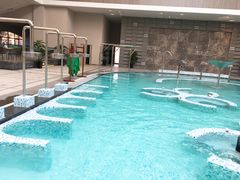-大连金石滩绿发温泉假日酒店