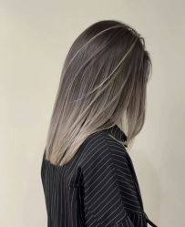 -LILI·HAIR SALON理理造型