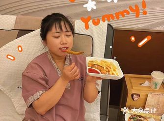 在西安这座美食之都，和合大唐科技路店以其出色的炸制小吃