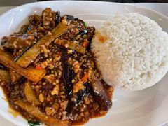 星期二鱼香茄子饭-维园港式茶餐厅(龙岗盛平店)