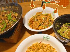 -费大厨辣椒炒肉(万家丽一店)