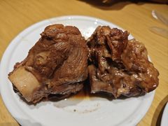 招牌酱大骨-关东小磨东北菜(上海长风大悦城店)