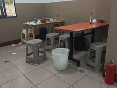 -铁锅哥米线