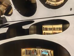 -涨巢·潮玩水疗局
