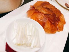 金牌片皮鸭-亢龙太子酒轩(东湖店)