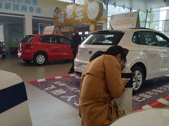-成都华星西蒙上汽大众4S店(羊西线店)