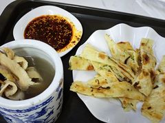 饼丝-帖老大羊肉汤烩面烧烤(康复后街总店)