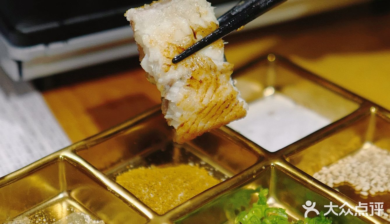 精致日料｜吃一口新鲜！活鳗料理的好滋味~