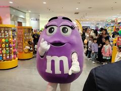 -m豆巧克力世界(上海世茂广场店)