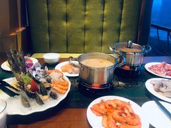 -火舞泰·泰式海鲜火锅餐厅(世纪城店)