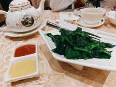 -伯爵名宴