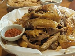 头上红煨盐鸡-头上红煨盐鸡·非遗院子餐厅
