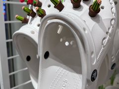-CROCS卡洛驰(首创奥特莱斯店)