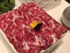 -左庭右院鲜牛肉火锅黑金店(陆家嘴中心店)
