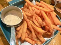 梅粉红薯条-1886德国汽车餐厅(外滩中央店)