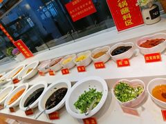 自助调料区-汉丽轩·音乐自助烤肉餐厅(石岐店)