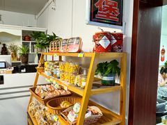 -天天向上素食餐厅(五台山店)
