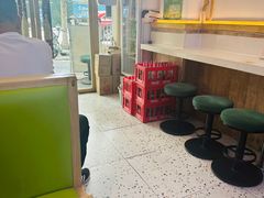 -弘束束柳州深巷螺蛳粉(珠江路店)