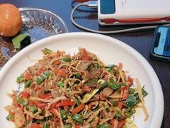 -川流不息·地道川菜·小龙虾(松东路店)