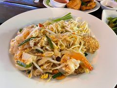 -Green Tree Rest. & Pub