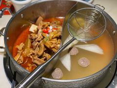 牛杂鸳鸯锅-左庭右院鲜牛肉火锅(浦江欢乐颂店)