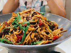 干锅烟笋腊肉-潇湘码头·鲜湘菜(清河店)