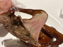 脆皮乳鸽-唐宫海鲜舫