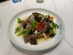 -犇逸·乐山跷脚牛肉·四川现炒(览海店)