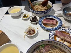 -镇南锅盖面馆(解放路店)