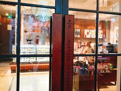 门面-星巴克臻选(广州沙面店)