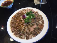 -鱼窝棚柴火铁锅炖(富山屯店)