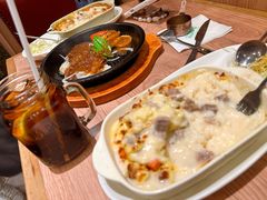 -玛格萝妮比萨屋(四平店)