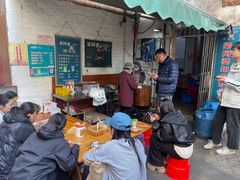 -梁阿婆廿年老牌扣肉糯米饭