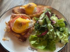 -Common Table · Brunch & Coffee