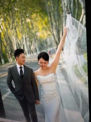 -雪中彩影婚纱摄影·微光艺术中心