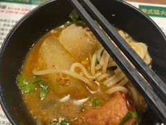 -肥汁米蘭香港米线(定西路店)