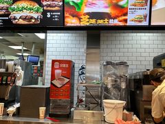 -汉堡王(下沙银泰店)