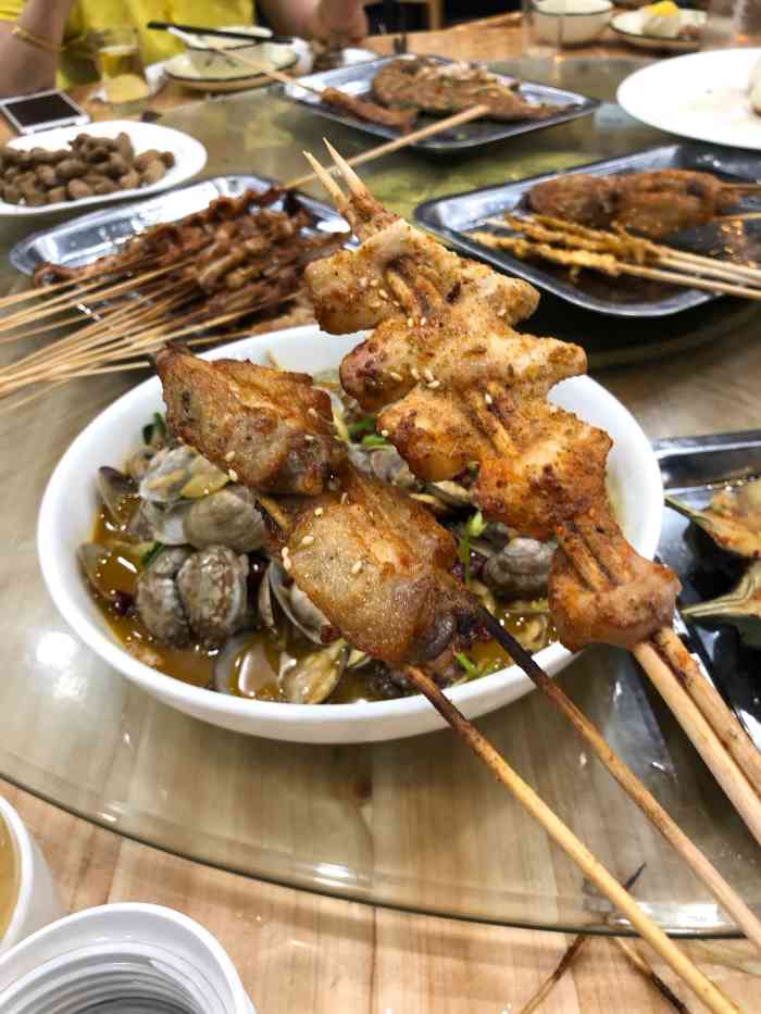 姚记饭店-"亲戚家孩子十周岁,在这里搞了俩桌.服务."-大众点评移动版