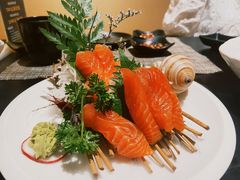三文鱼刺身-山上下日本料理(万象城店)