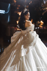 -Renee芮亦婚纱(原丽莎)