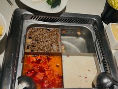 -海底捞火锅鲜切牛肉主题店(长寿路店)