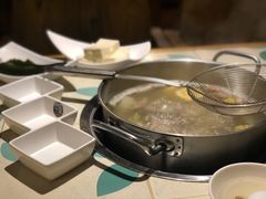 老豆腐-南城十里潮汕鲜牛火锅·鲜虾生滚粥(融汇老商埠店)