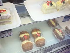 -白玉兰食品甜凤店(合生汇店)