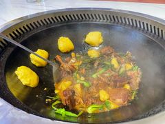 -雪乡人家东北菜·铁锅炖一切(高斯路店)