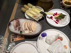-牛YO寿喜烧·铁板烧和牛火锅自助(市府恒隆店)